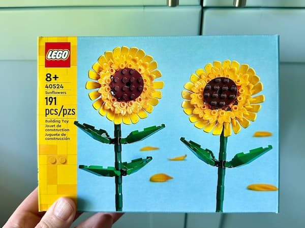 Amazon LEGO Set Deals: LEGO Sunflowers Set only $7.99, plus more!